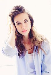 Model Charleen #22272