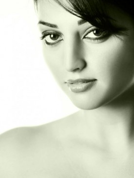 Model Sara