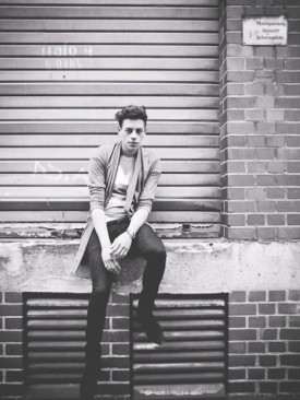 Model Dennis