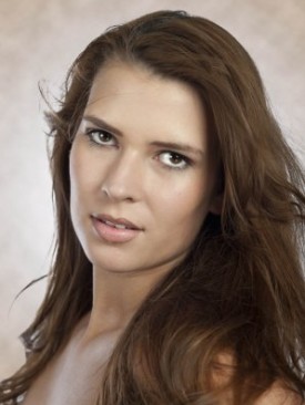 Model Janine