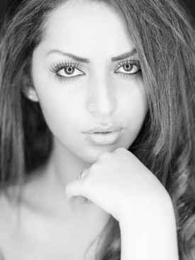 Model Farvah