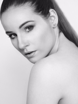Model Anika