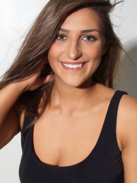 Model Azize