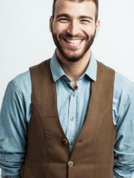 Model Yunus Emre 
